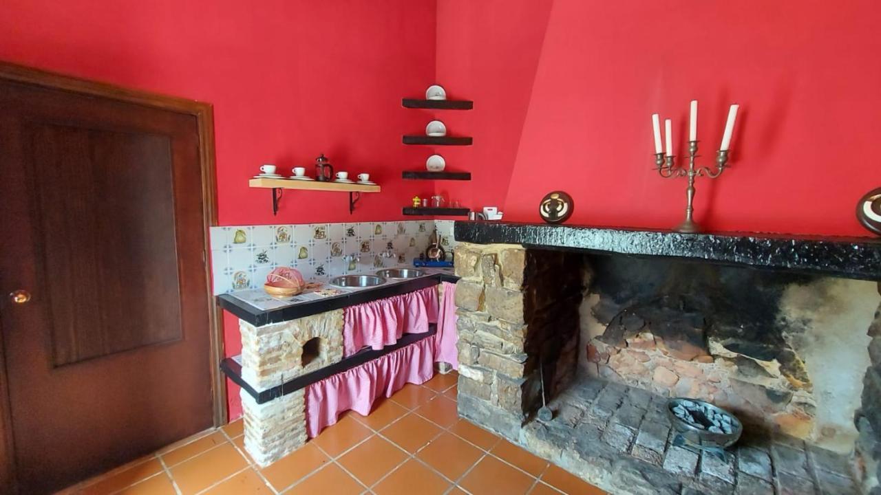 El Colmenar Casas Rurales- "Casa Larios" מראה חיצוני תמונה
